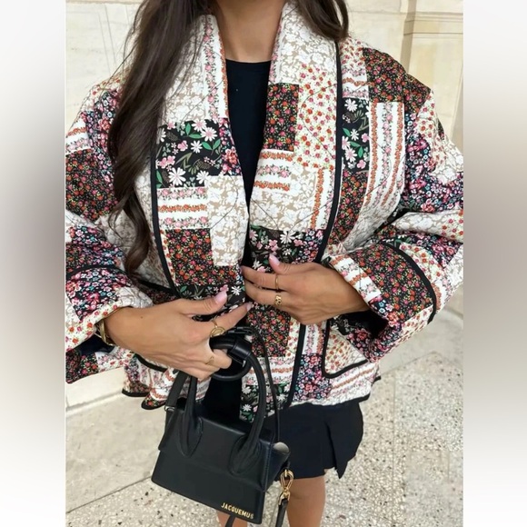 Ditsy Floral Patchwork Quilted Style Jacket Puffer Coat NEW Black Colorful S - Picture 1 of 16